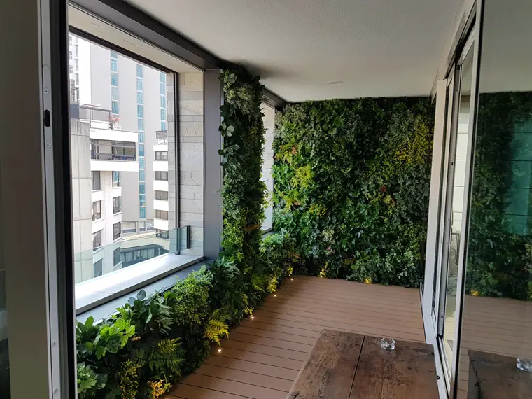Custom-made LUX vertical garden &ndash; City terrace